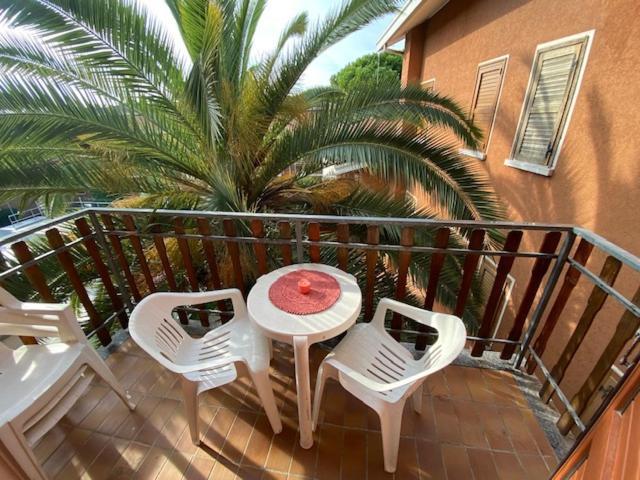 Cond Giardino Leilighet Lignano Sabbiadoro Eksteriør bilde